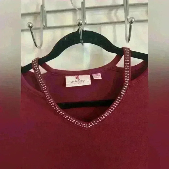 Quacker Factory Blouse XXS Burgundy Rhinestone Neckline Casual 100% Cotton - Picture 9 of 10